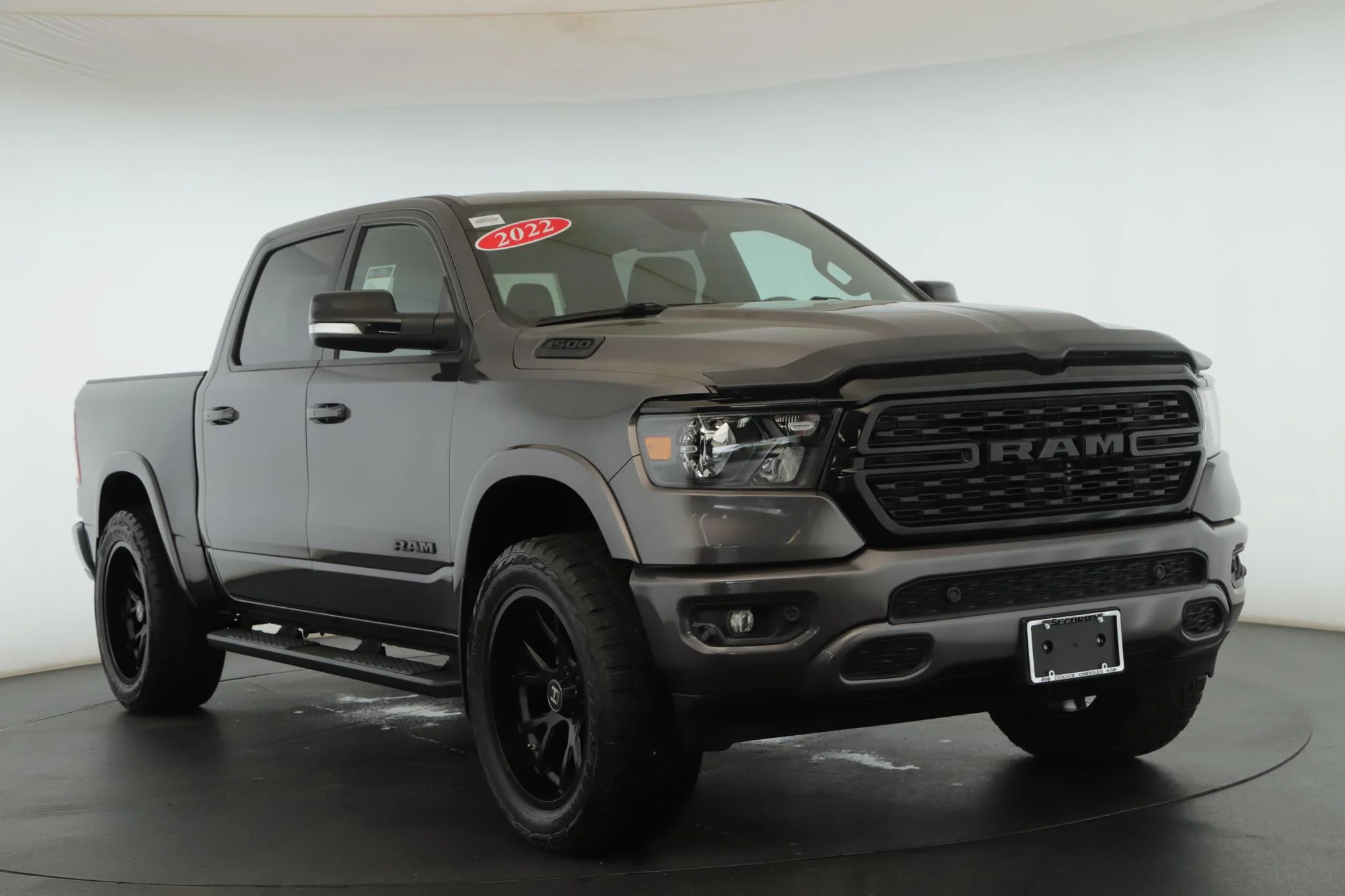 2022 RAM 1500 Big Horn/Lone Star 4x4 Crew Cab 5'7's photo