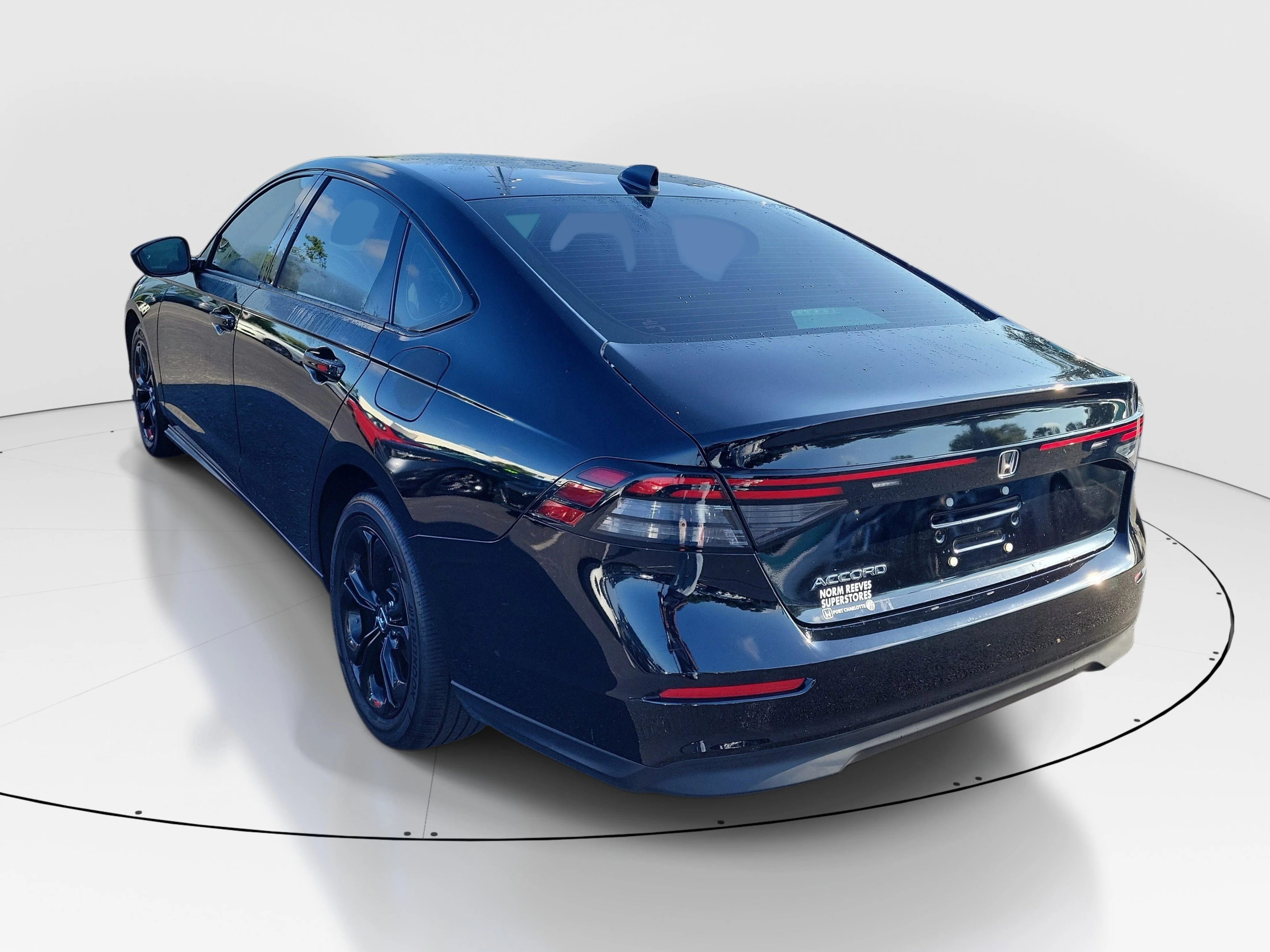 2025 Honda Accord SE - Photo 32