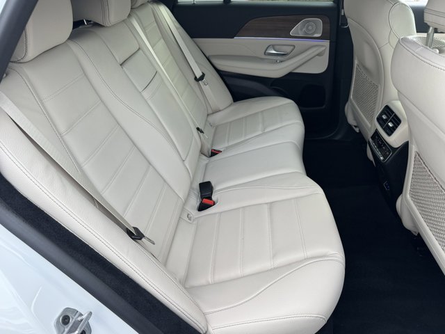 New 2026 MOONLIGHT WHITE MET Mercedes-Benz GLE 450 image 5