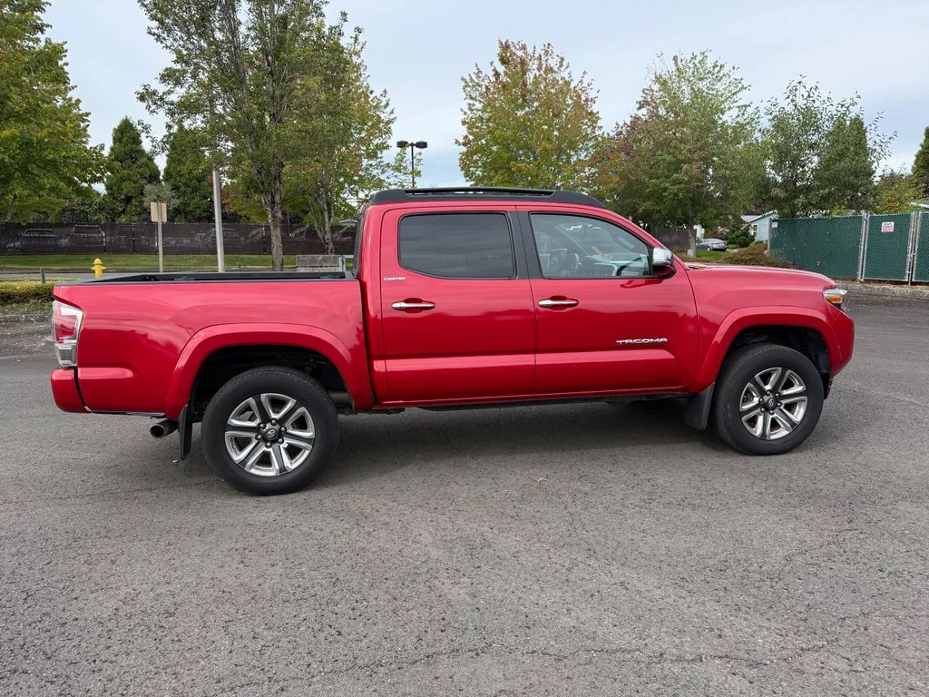 Used 2016 Barcelona Red Metallic Toyota Limited image 8