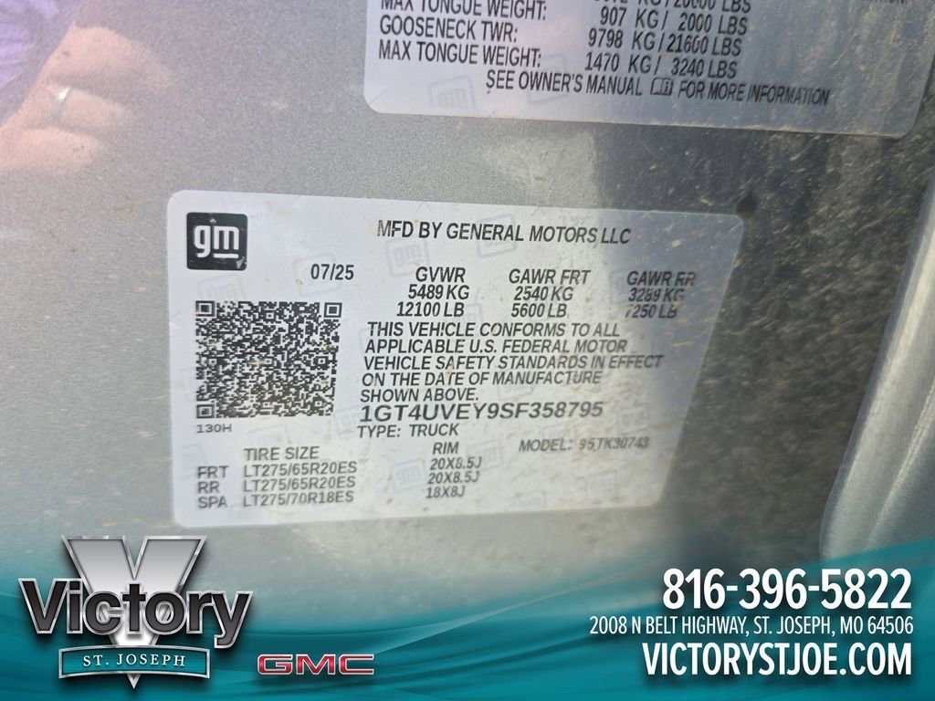 2025 GMC Sierra 4WD Crew Cab Standard Box AT4's photo