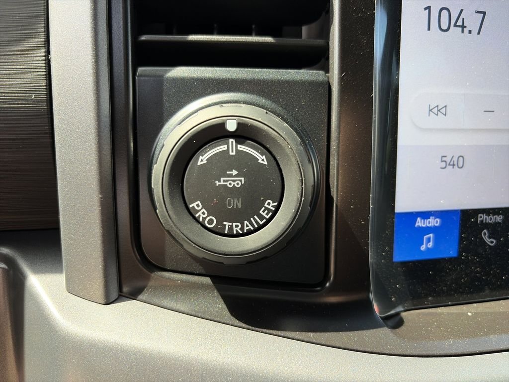New 2026 Agate Black Metallic Ford XLT image 28