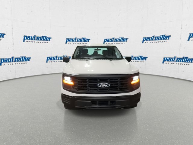 Used 2025 White Ford XL image 4