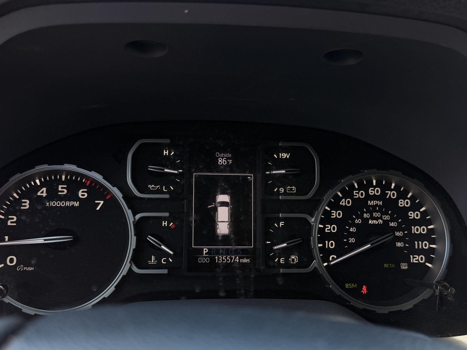 Used 2019 Super White Toyota SR5 image 6