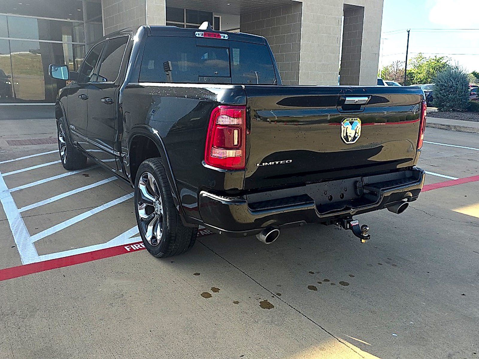 Used 2019 Diamond Black Crystal Pearlcoat Ram Limited Crew Cab 4x2 5