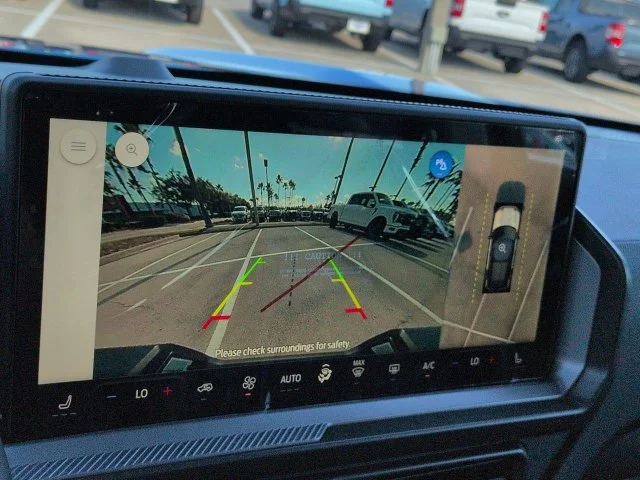 New 2026 Velocity Blue Metallic Ford Badlands® image 20