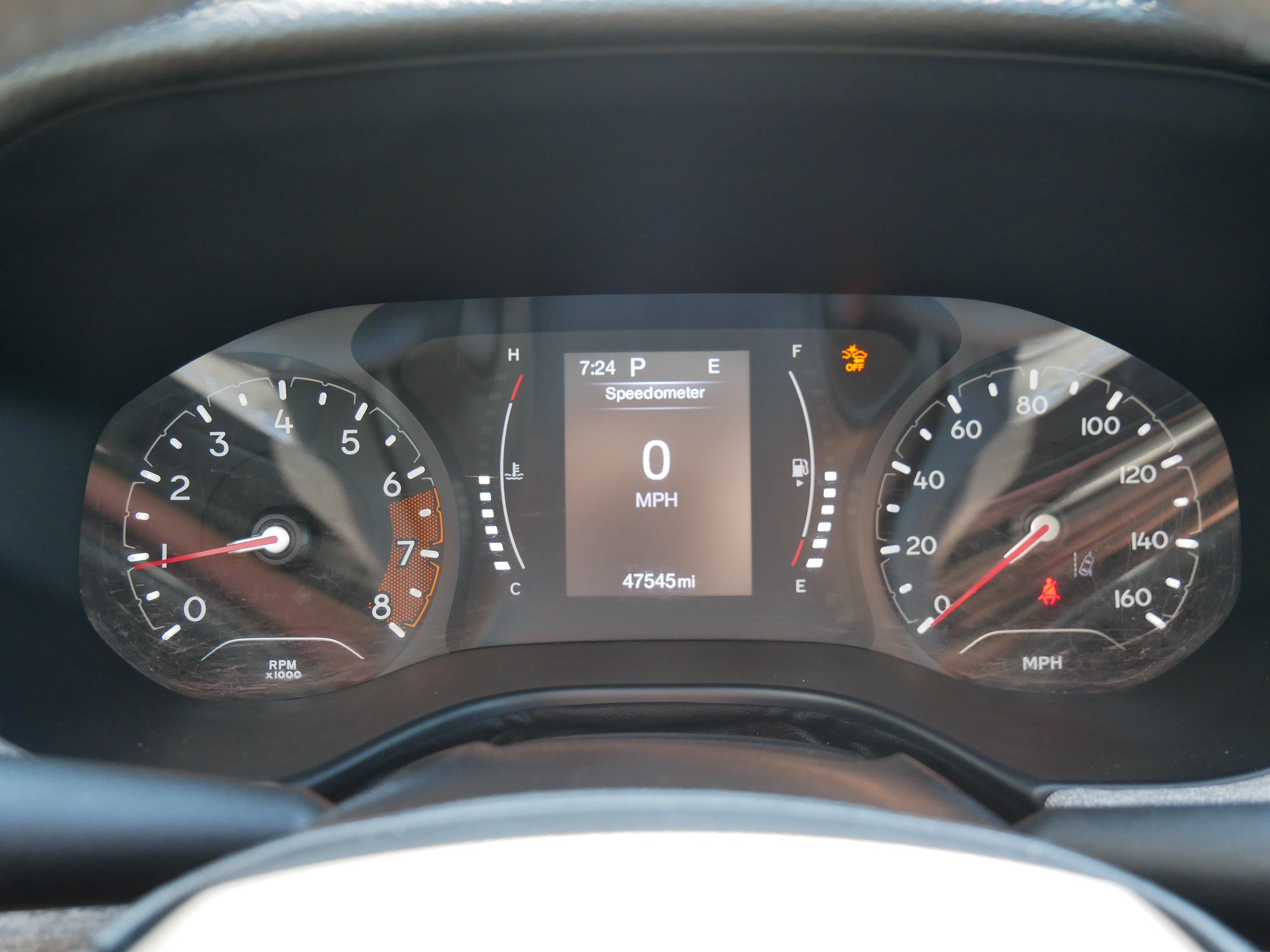 Used 2022 Velvet Red Pearlcoat Jeep Latitude image 21