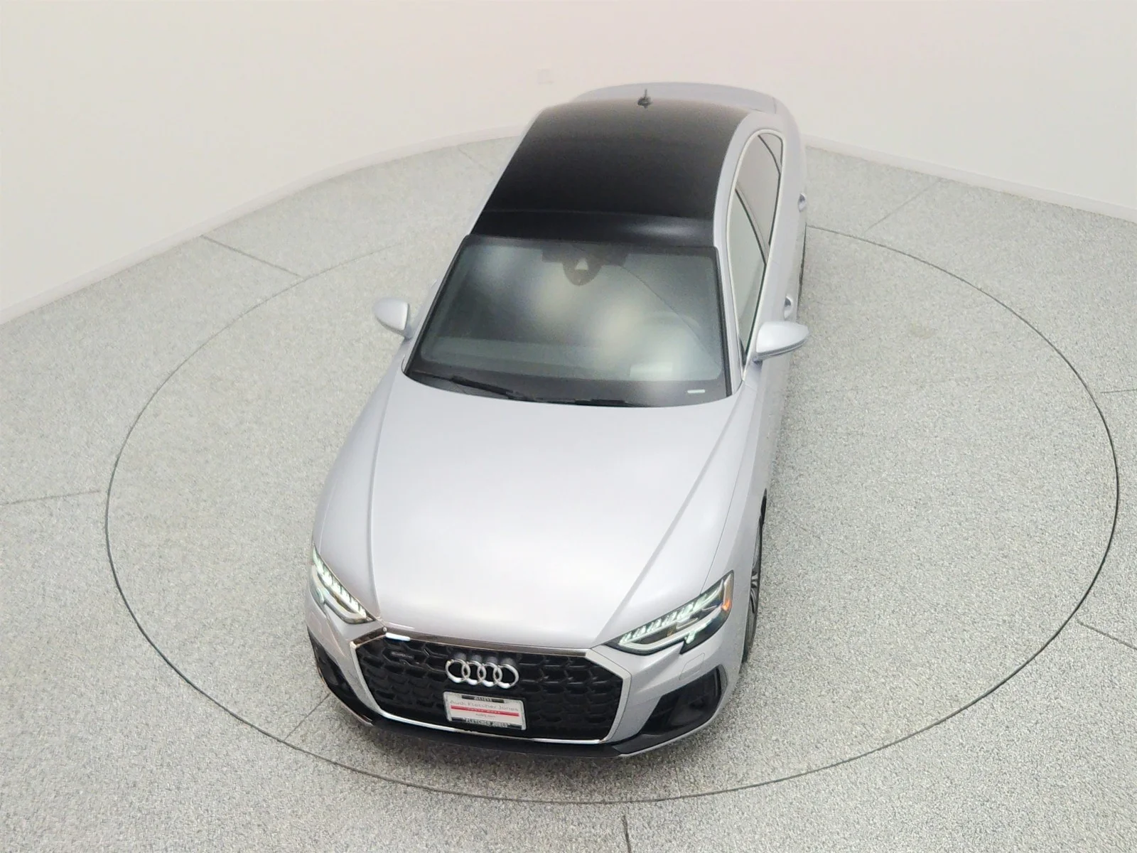 Used 2023 Florett Silver Metallic Audi L 55 TFSI quattro image 23