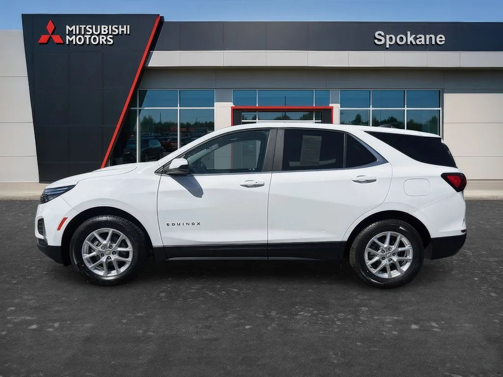 Used 2023 Summit White Chevrolet LT image 4