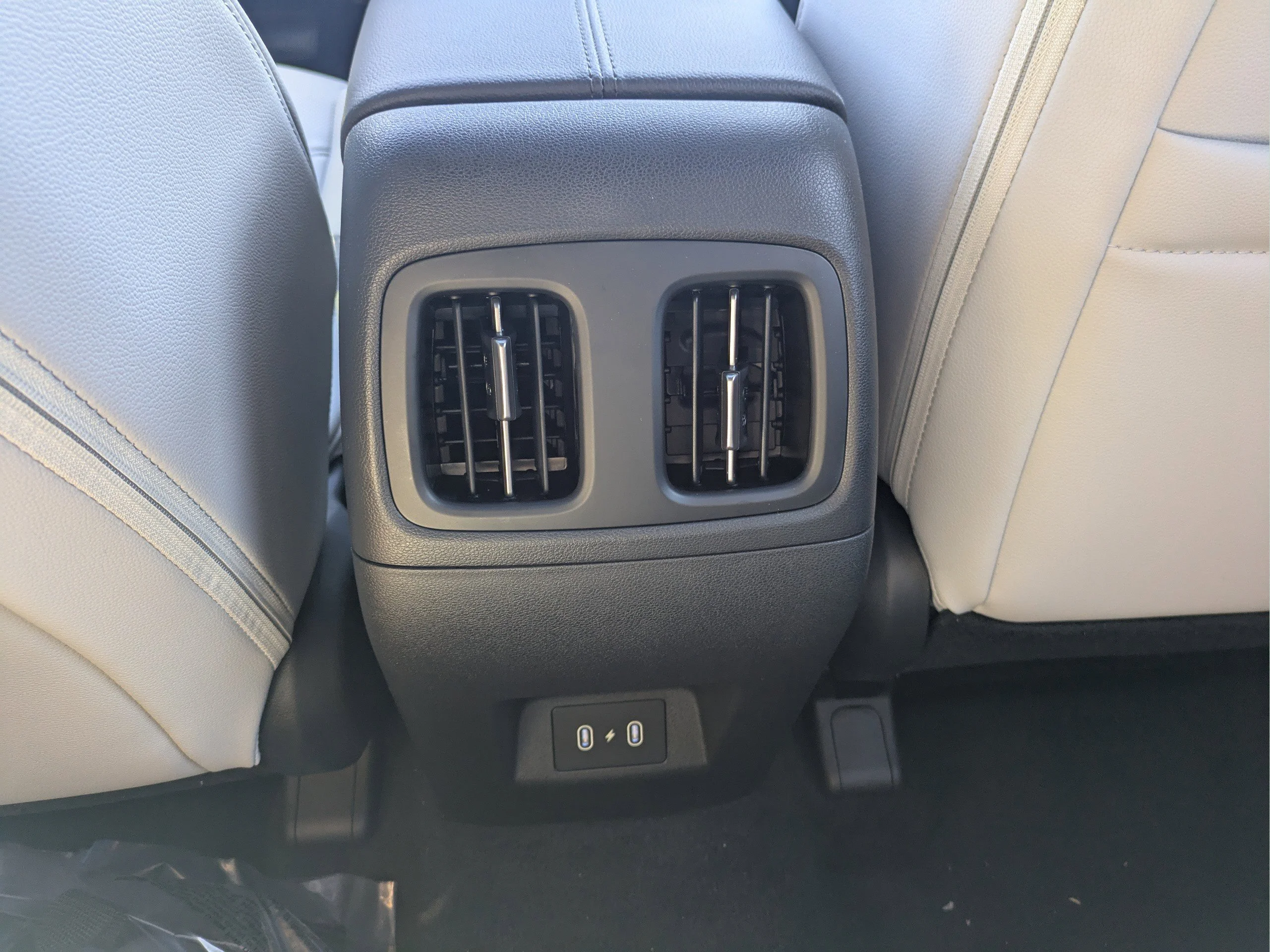 Used 2026 Atlas White Hyundai SEL Activity image 11