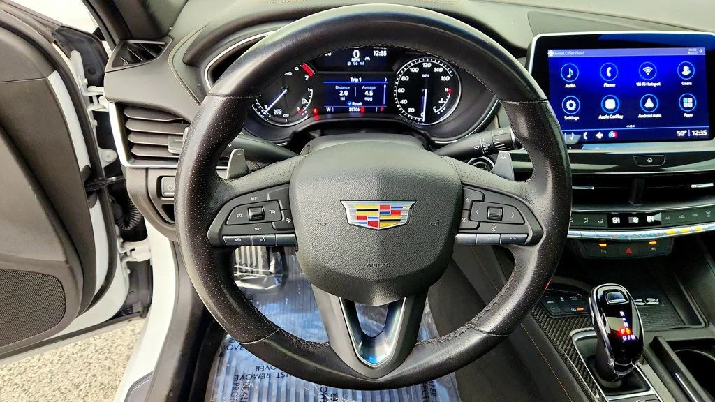 Used 2023 Crystal White Tricoat Cadillac 4dr Sedan Sport image 14