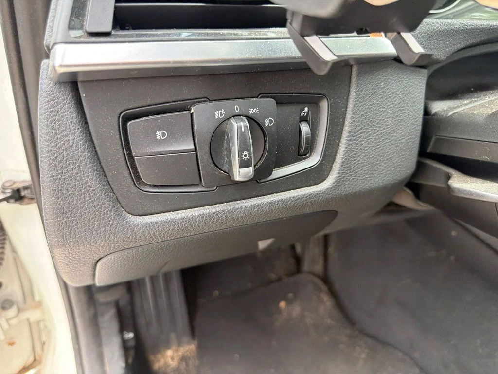 Used 2014 White BMW 328i image 12