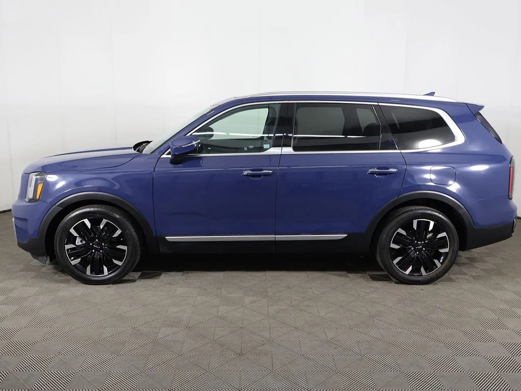 Used 2023 Black Kia SX image 21