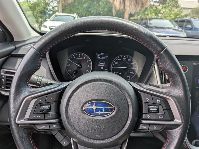 Used 2022 White Subaru 2.5i Sport image 26