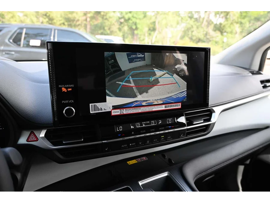 New 2025 WHITE Toyota XLE Mobility Handicap Van image 36