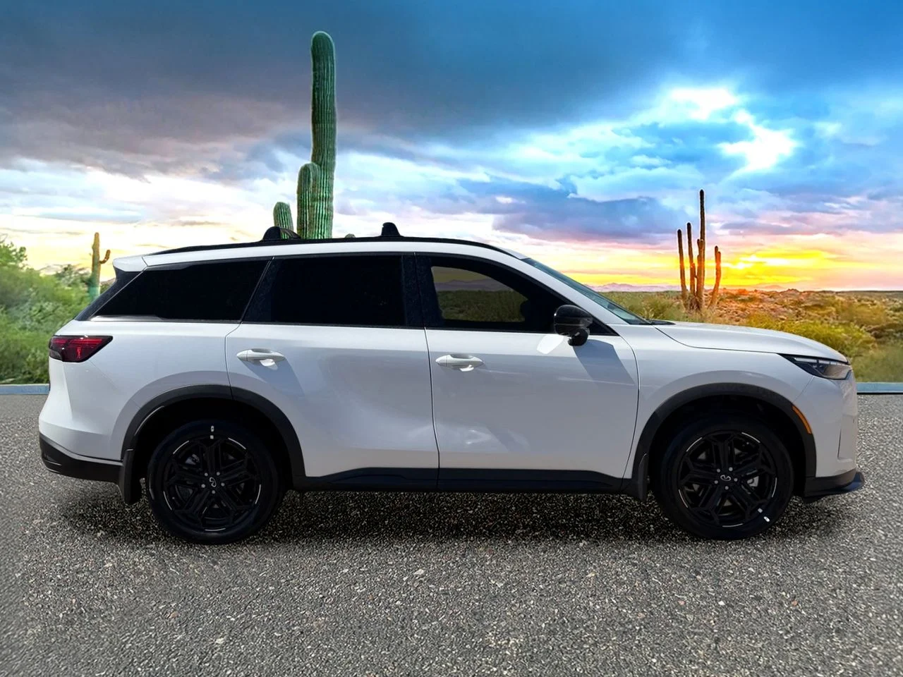 New 2027 RADIANT WHITE INFINITI Sport AWD image 3