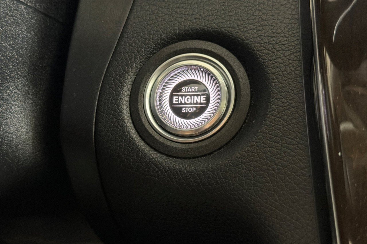 Used 2019 Black Mercedes-Benz C 300 image 20