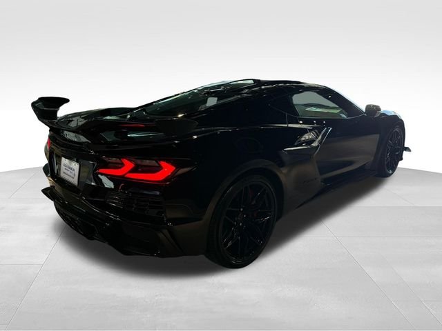 Used 2025 Black Chevrolet Z06 image 5