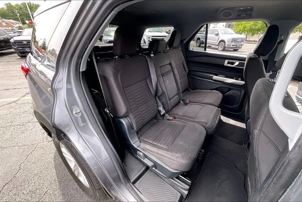 Used 2021 Gray Ford XLT image 26