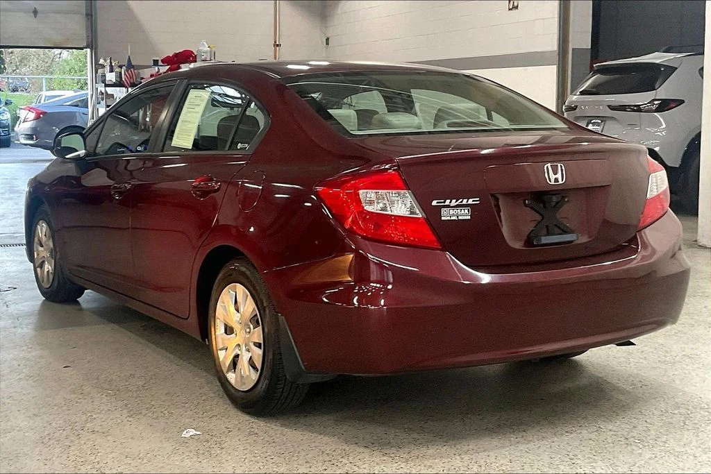 Used 2012 Red Honda LX image 10