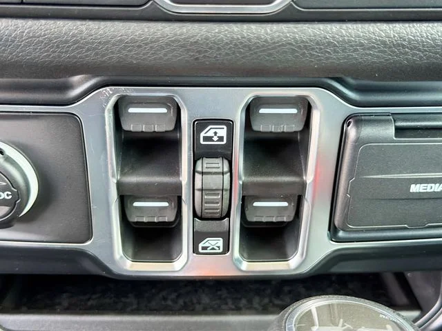 New 2026 Goldilocks Exterior Paint Jeep Sport image 18