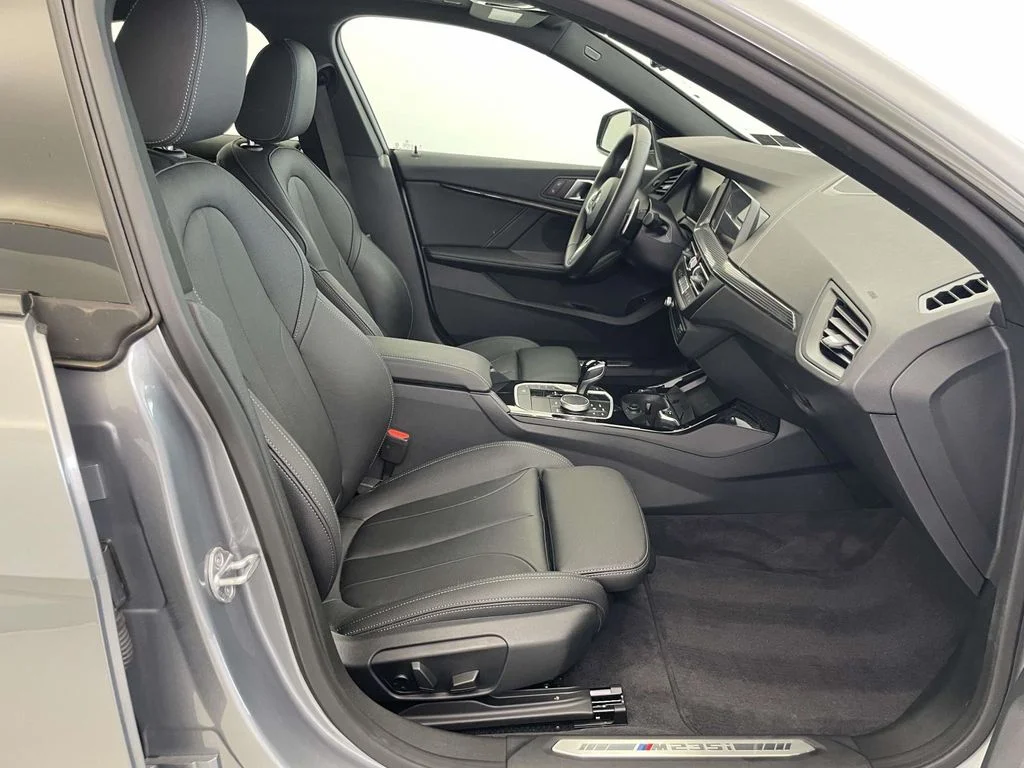 2024 BMW 2 Series M235i - Photo 17