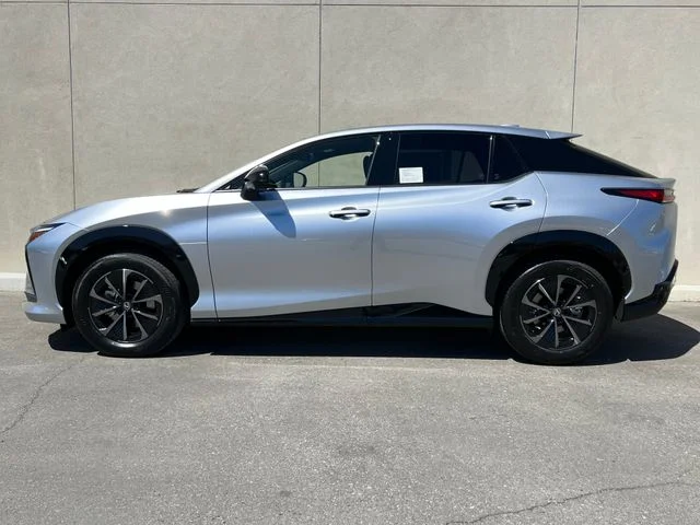 New 2026 Iridium Lexus PREMIUM image 6