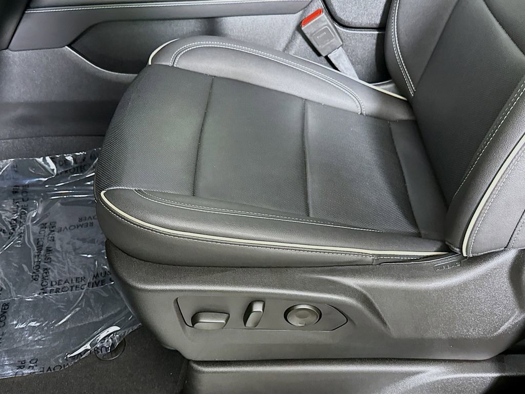 Used 2024 Sterling Gray Metallic Chevrolet Premier image 20