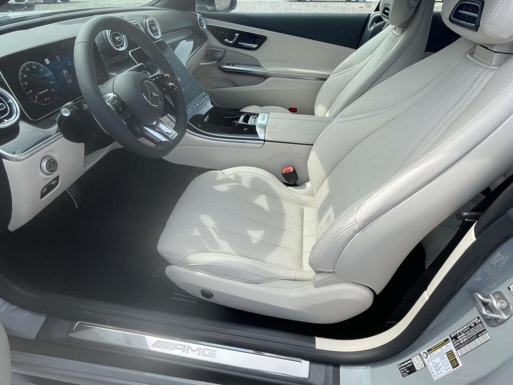 New 2027 MANUFAKTUR Alpine Grey Metallic Mercedes-Benz AMG® CLE 53 image 14