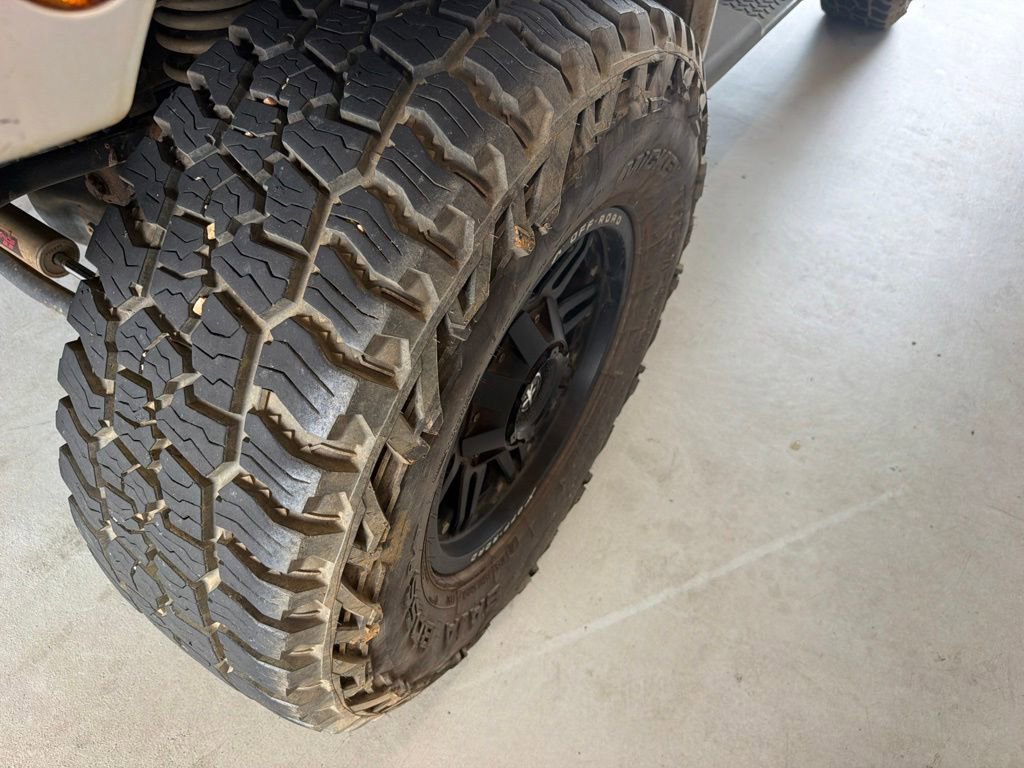 Used 2012 Bright Silver Metallic Clearcoat Jeep Sahara image 4