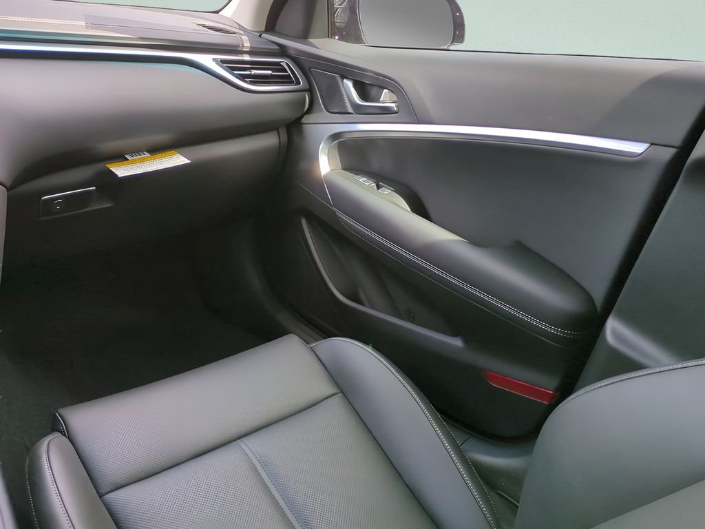 2026 GENESIS G70 Standard - Photo 16
