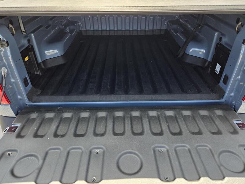 Used 2025 Azure Gray Metallic FORD XLT AWD SUPERCREW image 16