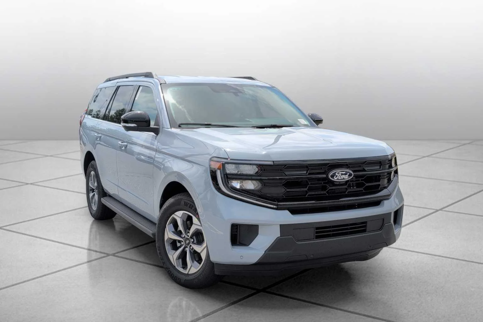 New 2027 Glacier Gray Metallic Tri-Coat Ford Active image 2