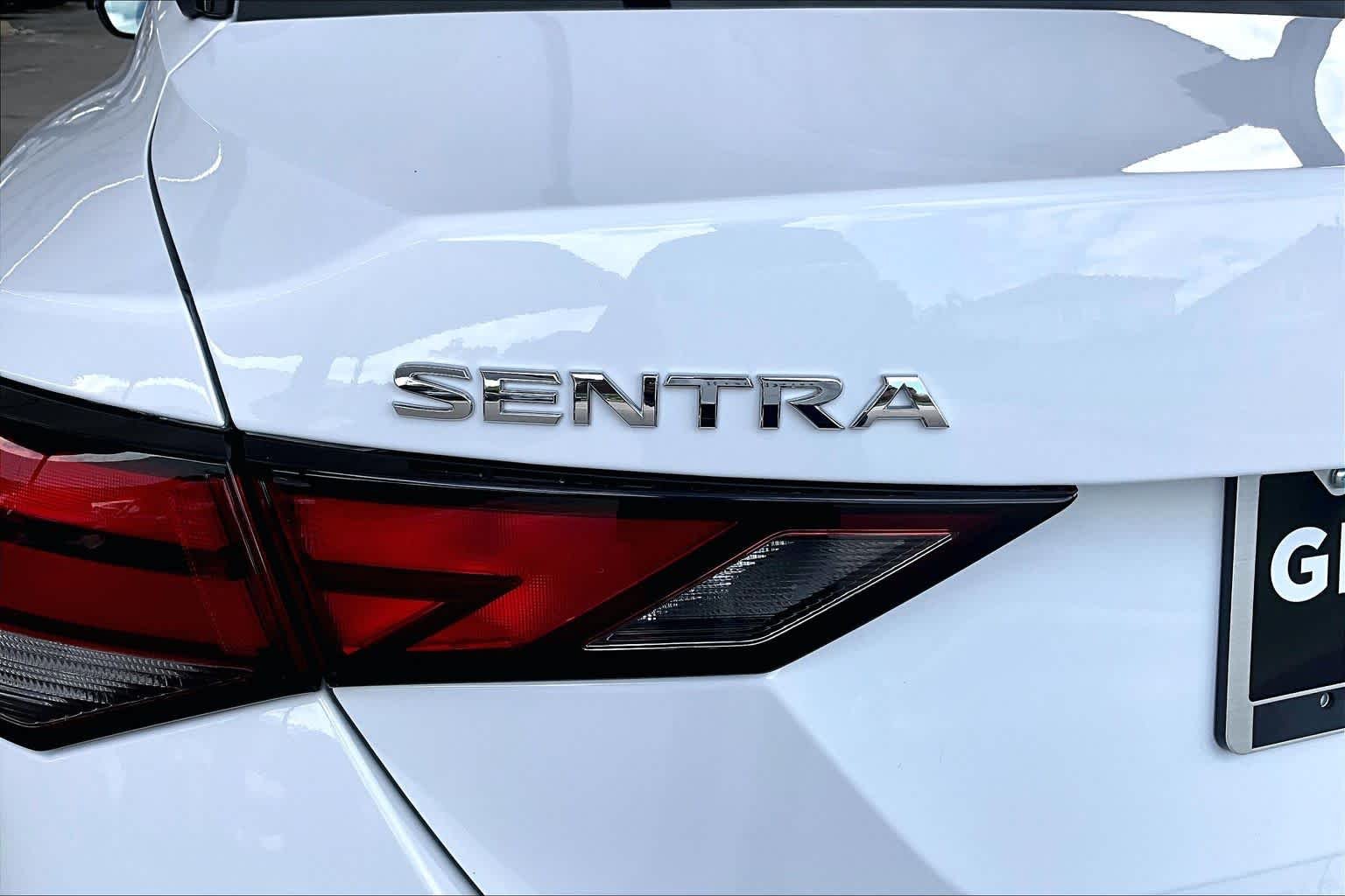 Certified Used 2024 Fresh Powder Nissan SV image 10