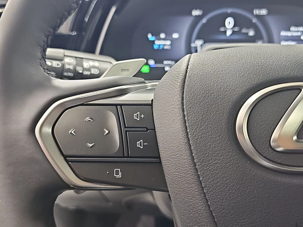 New 2026 Eminent White Pearl Lexus LUXURY AWD image 16
