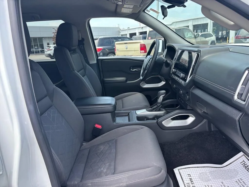 Used 2025 White Nissan SV image 14