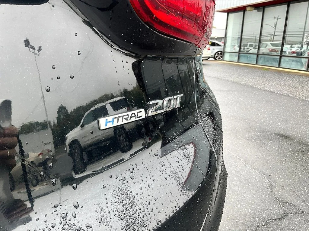 Used 2020 Black Hyundai SEL image 26