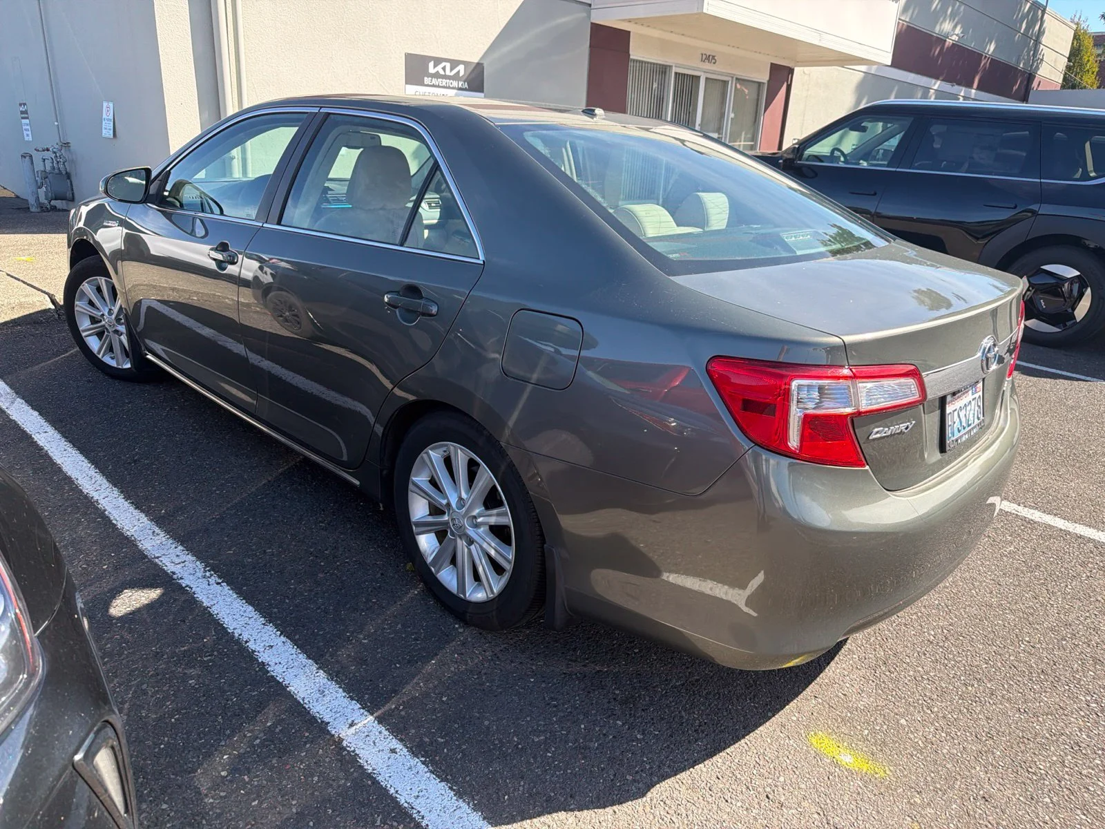 Used 2014 Cypress Pearl Toyota XLE image 3