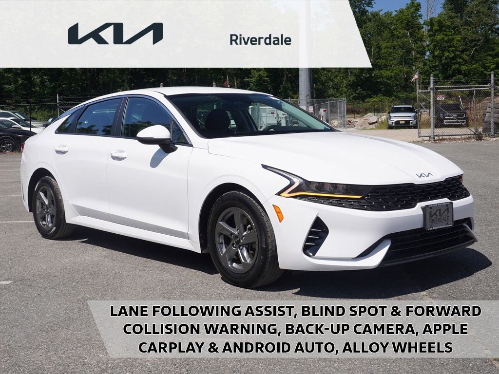 Used 2024 White Kia LXS image 1