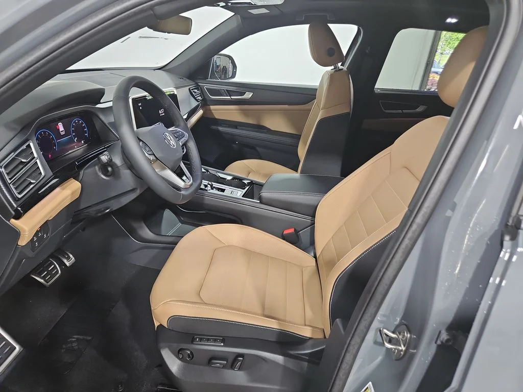 New 2026 Gray Volkswagen 2.0T SEL R-Line Black image 9
