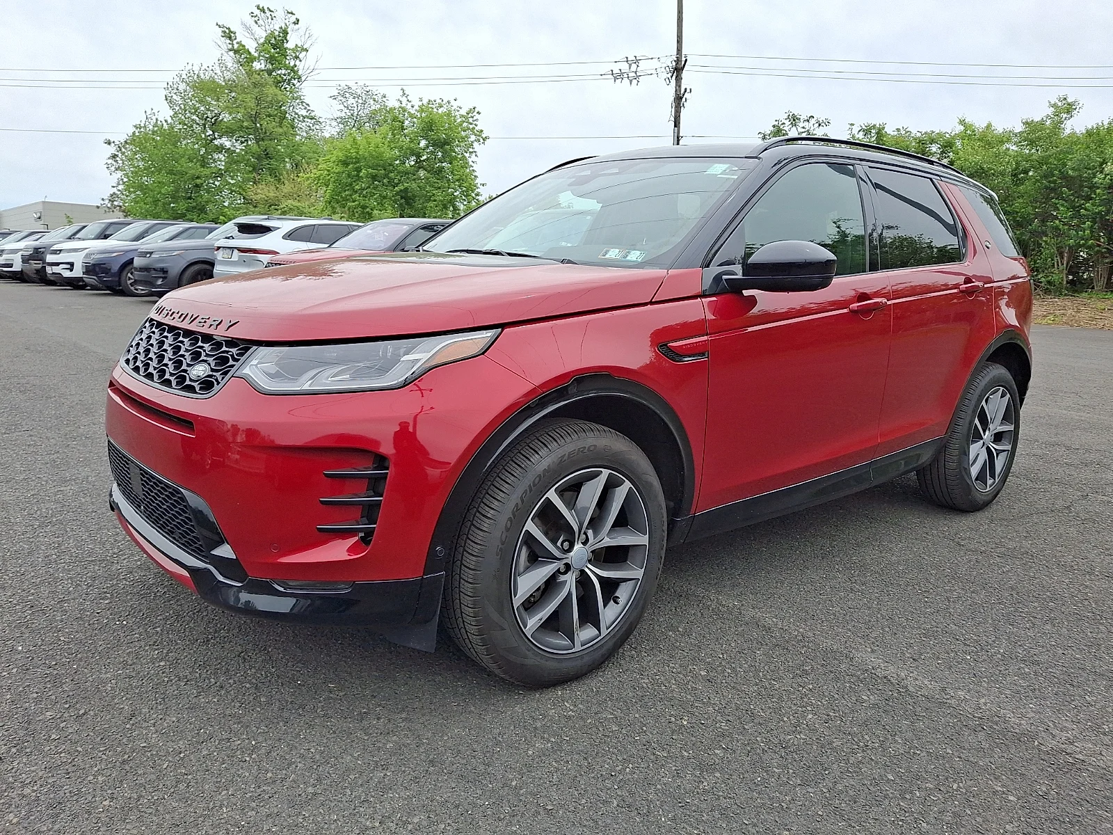 2025 Land Rover Discovery Sport 2.0 Dynamic SE's photo