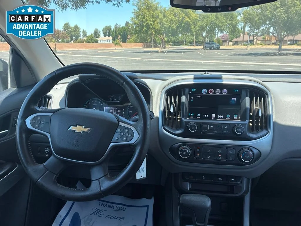 Used 2016 SILVER ICE METALLIC Chevrolet 2WD LT image 28