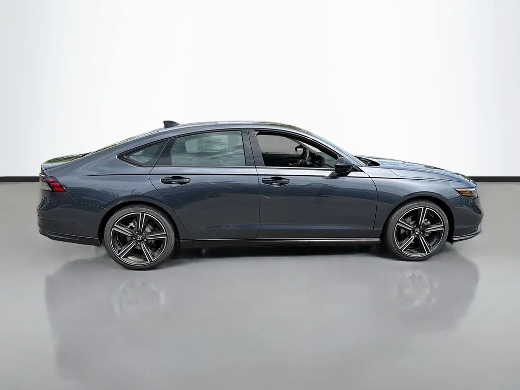 New 2026 Meteorite Gray Metallic Honda SE image 5