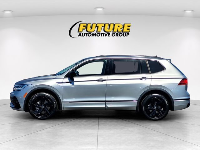 Used 2023 Silver Volkswagen 2.0T SE R-Line Black image 7