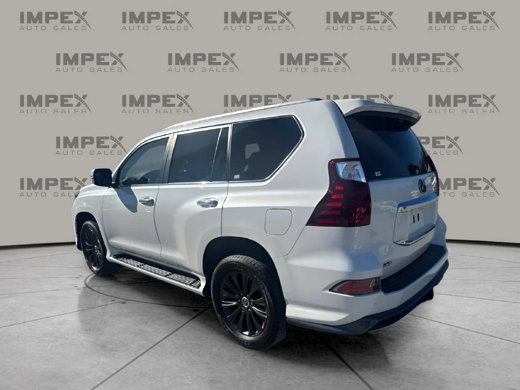 Used 2021 White Lexus 460 Luxury image 3