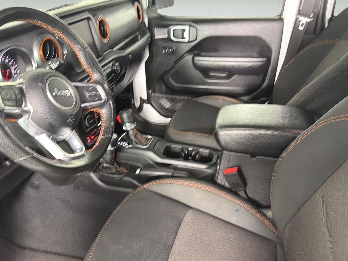 Used 2022 Bright White Clearcoat Jeep Mojave image 15