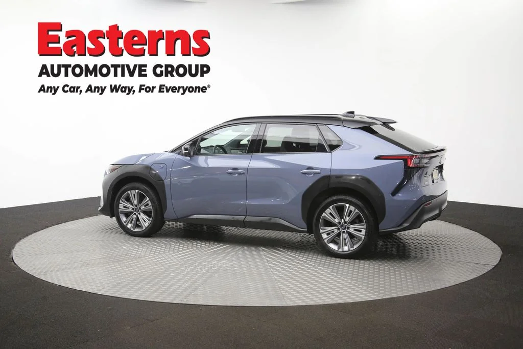 Used 2023 Gray Subaru Touring image 65