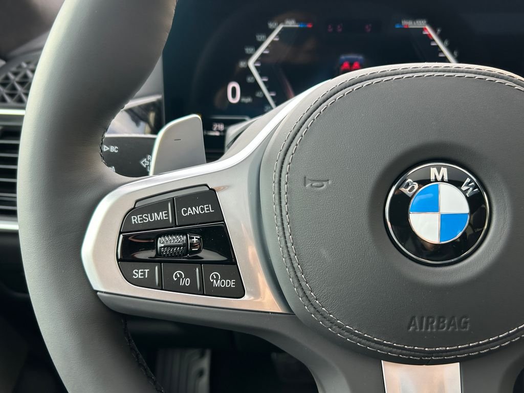 New 2026 Carbon Black Metallic BMW xDrive40i image 19