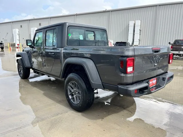 New 2026 Granite Crystal Metallic Clear-Coat Exterior Paint Jeep Sport image 5