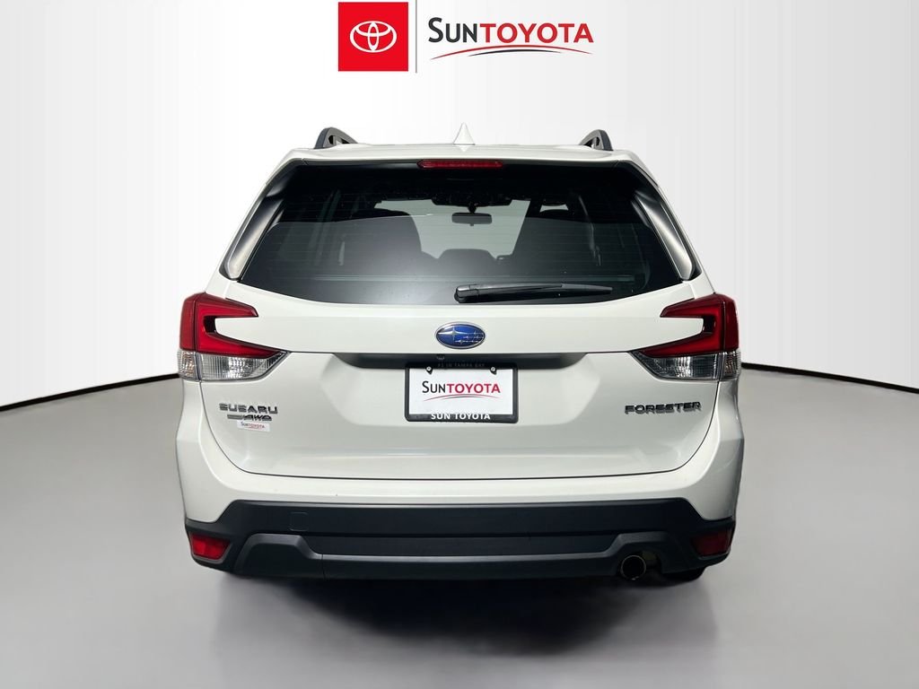2023 Subaru Forester Limited - Photo 5